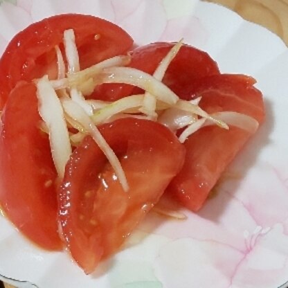 ●まかろん●さん、こんにちは(*^^*)ありがとうございます♡お昼に、トマトと玉ねぎをマリネにしてみました♪マリネ好きなのでおいしくいただけました(*´∀)ﾉ